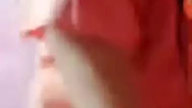 Live cam cute girl playing with boobs and hairy pussy