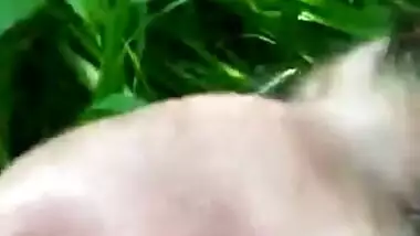 Kasmiri Hot girl outdoor fuck