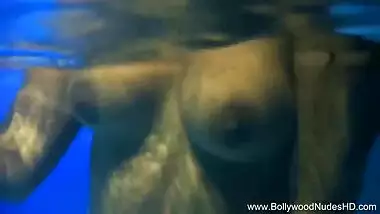 Brunette Babe Bollywood Beautiful