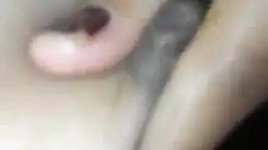 Amateur Desi girl showing boobs pussy on cam for her bf