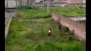 Hidden cam records desi college girlâ€™s outdoor sex scandal