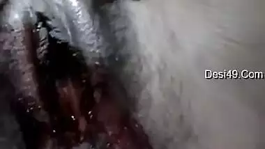 Cute Desi Girl Shows Her Pussy