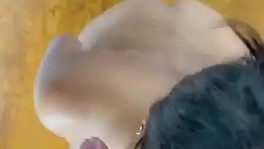 Man gets a Tamil blowjob from a Chennai girl and pees on her
