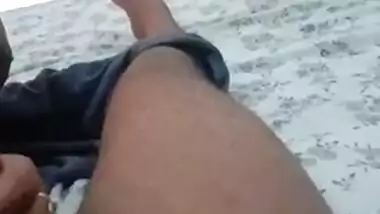 Local Desi XXX aunty sucking dick of her house owner MMS
