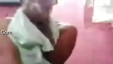 Today Exclusive- Desi Telugu Girl Shows Her Boobs
