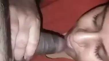 Chennai lady gives a desi blowjob in Tamil porn