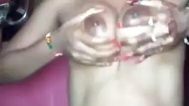 Desi girl sucking