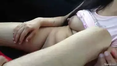 boobs and pussy play in car at Beach