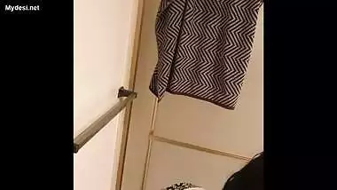 mature desi mom bathing record by hidden cam mms