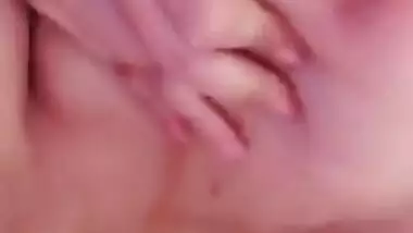 Beautiful insta Girl Showing her pussy and boobs