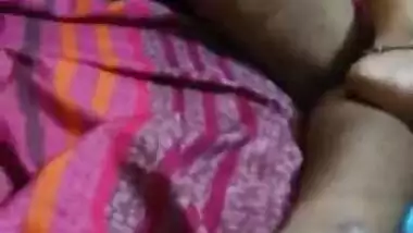 Threesome desi sex video of housewife with hubbyâ€™s friend