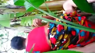 Bangla Bhabi ki Gaon ke Khet me Jabardast Chudai