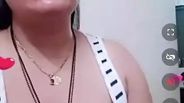 AKM Aunty accidental nipple slip over tango live