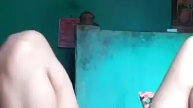 Dehati gaon ki randi stripping video