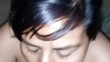 Indian wife blowjob sex MMS with Hindi audio