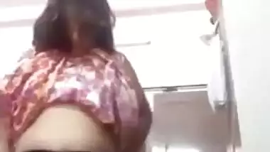 Chubby Indian Stripping Desi Selfie