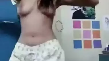 Naked Dance by Horny Awesome Indian babe