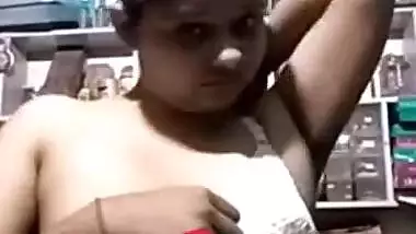 Village college girl nude video from India