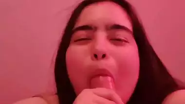 Goa slut gives a blowjob to her client in Indian xxx MMS
