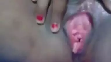 Shiliguri Boudi make Videos For Husband