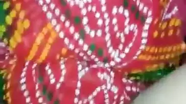 Desi bhabhi blowjob and changing dress 1