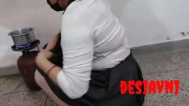 Desi avni hard fucked in kitchen