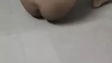 Skinny Desi maid prefers doing the house being nude for XXX video