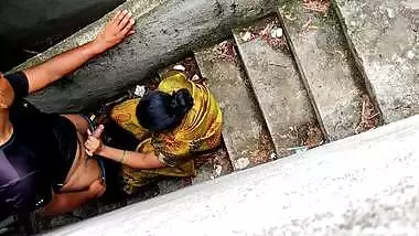 Komal Ne Devar Ko Chupke Se Sidiye Ke Get Me Bulaya
