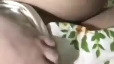 Paki Girl Showing Boob and PussyOn Video call Part 2