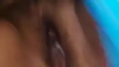 Mature Indian reaches highest point of XXX pleasure masturbating