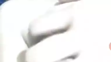 Indian girl showing boobs on video call