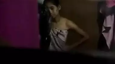 Sexy desi babe nude bathing caught by