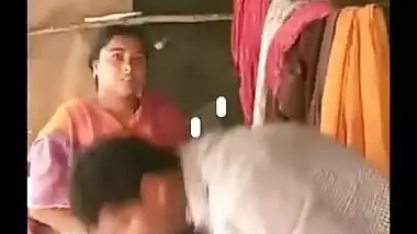 apni randi bhabhi ko muslman se chudbate rage hath pakra
