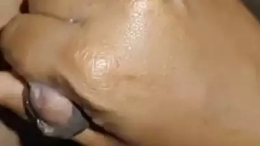 Tamil Wife handjob1