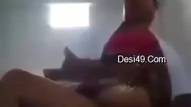 Horny Bhabhi Shows Her Boobs And Pussy